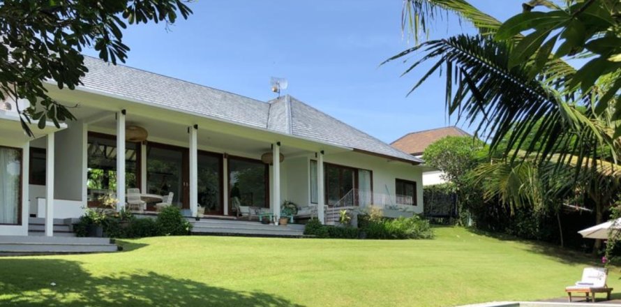 Вилла студия в Бадунг, Бали (10208)