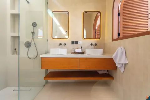 4 bedrooms Villa in Tibubeneng, Badung, Bali (13732) 22