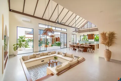 4 bedrooms Villa in Tibubeneng, Badung, Bali (13732) 11