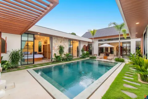 4 bedrooms Villa in Tibubeneng, Badung, Bali (13732)