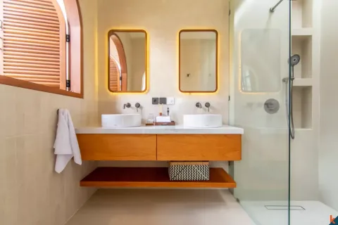4 bedrooms Villa in Tibubeneng, Badung, Bali (13732) 17