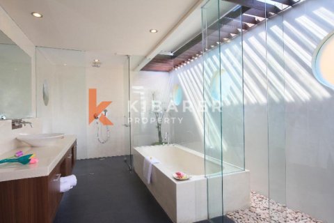 Вилла с 4 спальнями в Керобокан, Бадунг, Бали (13018) 12