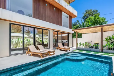 4 bedrooms Villa in South Denpasar, Denpasar, Bali (10909) 1