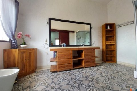 Вилла с 4 спальнями в Южная Кута, Бадунг, Бали (12228) 25