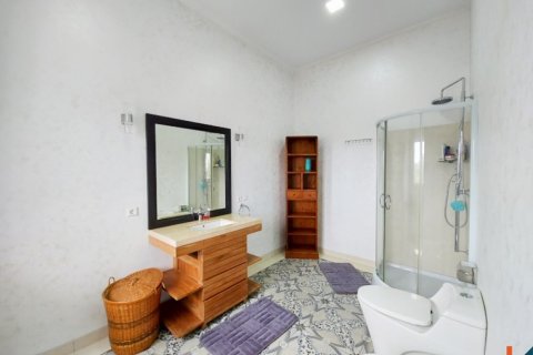 Вилла с 4 спальнями в Южная Кута, Бадунг, Бали (12228) 26