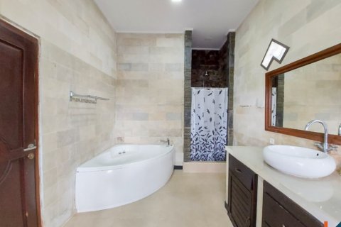Вилла с 4 спальнями в Южная Кута, Бадунг, Бали (12228) 4