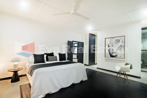 3 bedrooms Villa in Kerobokan, Badung, Bali (2429) 12