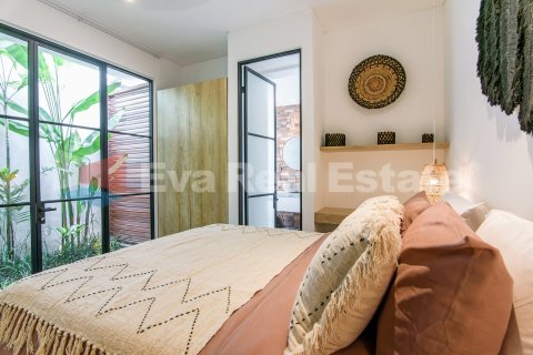 4 bedrooms Villa in Tibubeneng, Badung, Bali (2426) 12