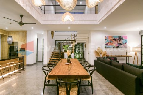 4 bedrooms Villa in Tibubeneng, Badung, Bali (2426) 10