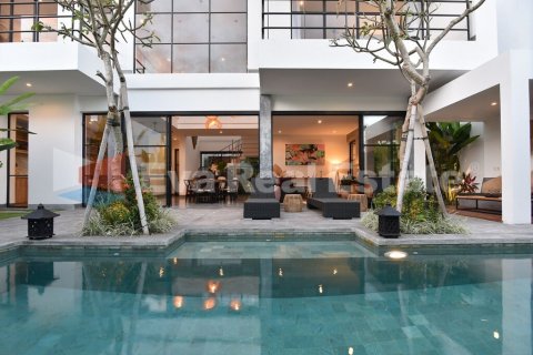 4 bedrooms Villa in Tibubeneng, Badung, Bali (2426) 2