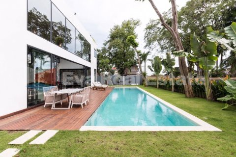 3 bedrooms Villa in Kerobokan, Badung, Bali (2432) 3
