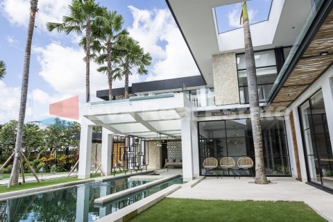 5 bedrooms Villa in Tumbak Bayuh, Mengwi, Badung, Bali (2427) 3