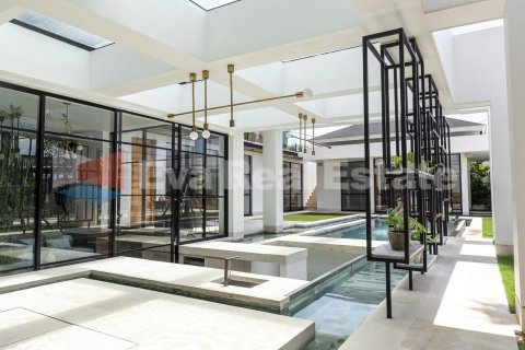 5 bedrooms Villa in Tumbak Bayuh, Mengwi, Badung, Bali (2427) 6