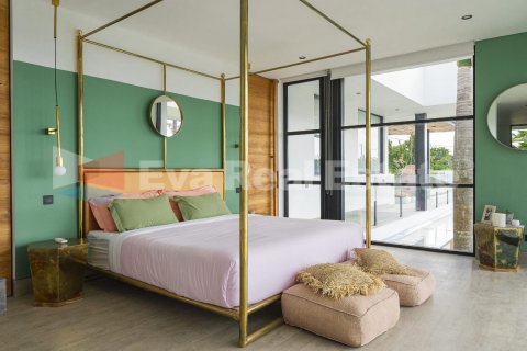 5 bedrooms Villa in Tumbak Bayuh, Mengwi, Badung, Bali (2427) 26