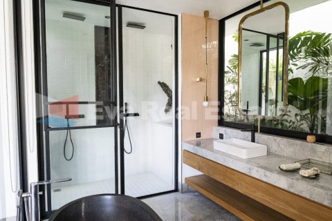 5 bedrooms Villa in Tumbak Bayuh, Mengwi, Badung, Bali (2427) 22