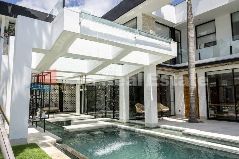5 bedrooms Villa in Tumbak Bayuh, Mengwi, Badung, Bali (2427) 5