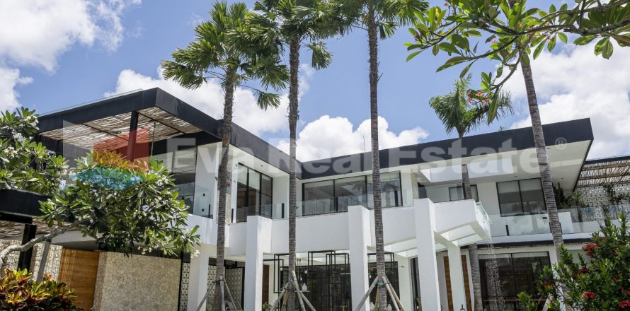 5 bedrooms Villa in Tumbak Bayuh, Mengwi, Badung, Bali (2427)