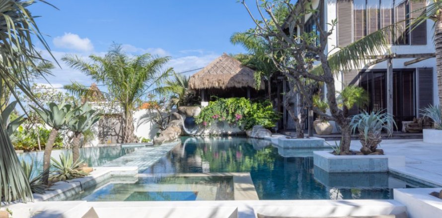 6 bedrooms Villa in Munggu, Mengwi, Badung, Bali (4617)