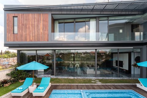 5 bedrooms House in Kerobokan, Badung, Bali (4618)