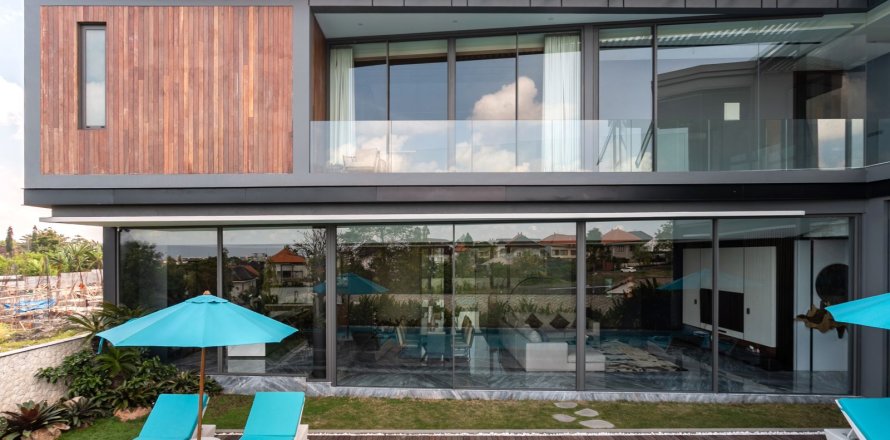 5 bedrooms House in Kerobokan, Badung, Bali (4618)