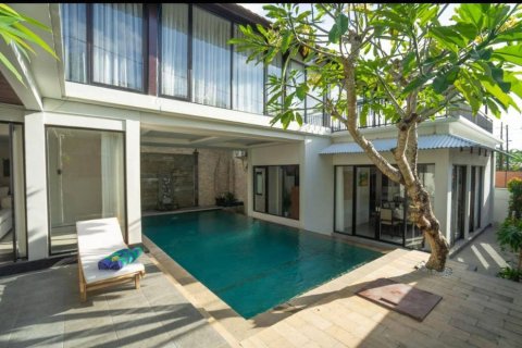 4 bedrooms Villa in Jimbaran, Badung, Bali (14905)