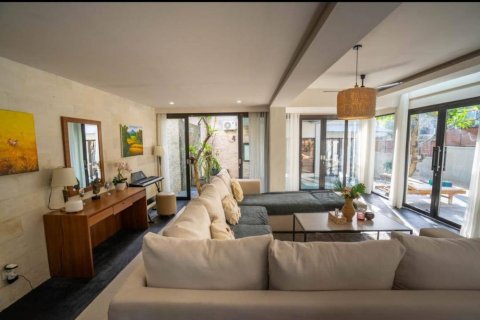 4 bedrooms Villa in Jimbaran, Badung, Bali (14905) 10