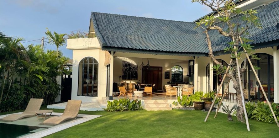 Studio Villa in Badung, Bali (10500)