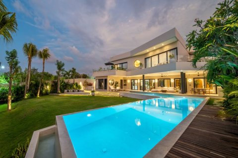 6 bedrooms House in Kerobokan, Badung, Bali (15625)