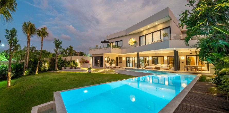 6 bedrooms House in Kerobokan, Badung, Bali (15625)