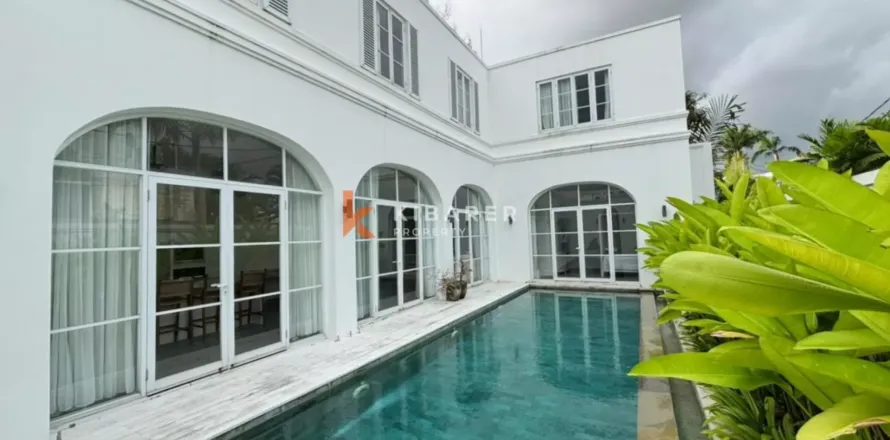 3 bedrooms Villa in Tibubeneng, Badung, Bali (12504)