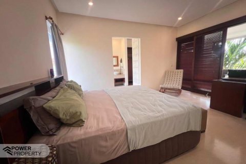 Вилла с 4 спальнями в Чангу, Бадунг, (9308) 24