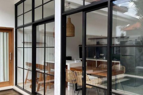 Вилла с 3 спальнями в Переренан, Менгви, Бадунг,  (9313) 3