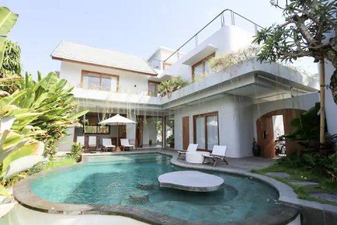 3 bedrooms Villa in Pecatu, Badung, Bali (15127)