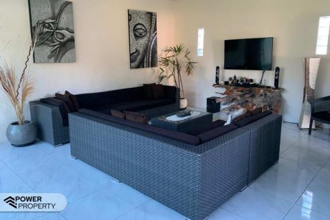 Вилла с 3 спальнями в Керобокан, Бадунг,  (9731) 13