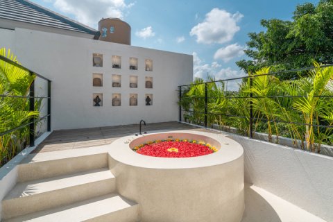 Вилла с 6 спальнями в Тампаксиринг, Гианьяр,  (9730) 20