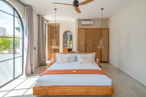 Вилла с 6 спальнями в Тампаксиринг, Гианьяр,  (9730) 14