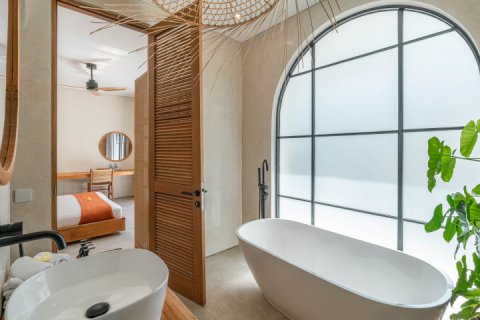 Вилла с 6 спальнями в Тампаксиринг, Гианьяр,  (9730) 13