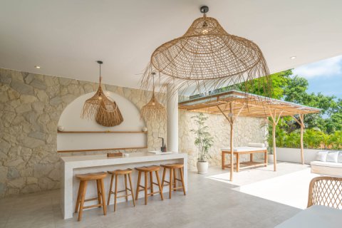 Вилла с 6 спальнями в Тампаксиринг, Гианьяр,  (9730) 19