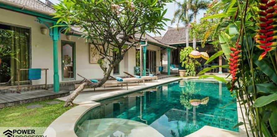 Вилла с 3 спальнями в Семиньяк, Бадунг, (9704)