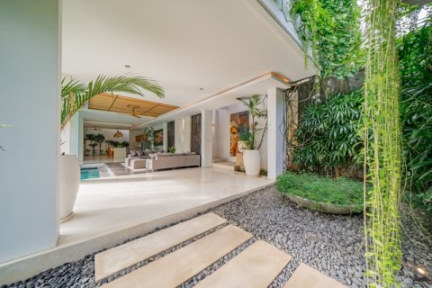 Вилла с 5 спальнями в Далунг, Бадунг, (9700) 12