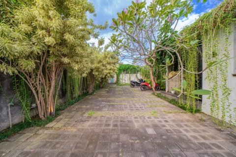 Вилла с 5 спальнями в Далунг, Бадунг, (9700) 10