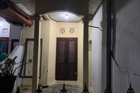 Коммерческая недвижимость с 3 спальнями в Джимбаран, Бадунг,  (8610) 20