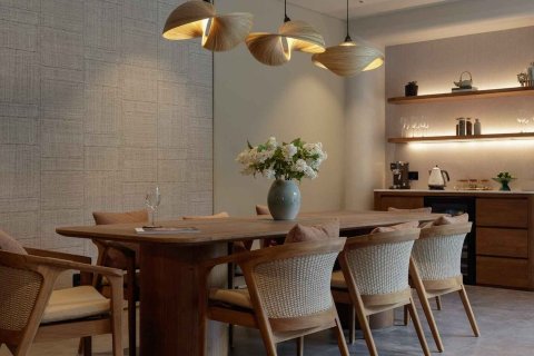 Вилла с 6 спальнями в THE BANK BY OXO, Переренан,  (10003)