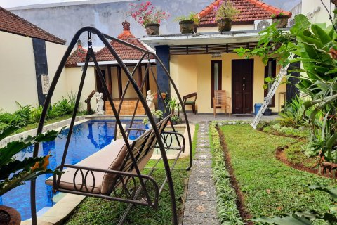 Дом с 5 спальнями в Керобокан, Бадунг,  (9471) 15