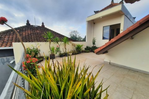 Дом с 5 спальнями в Керобокан, Бадунг,  (9471) 12