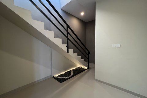 Коммерческая недвижимость с 2 спальнями в Унгасан, Бадунг,  (9475) 12