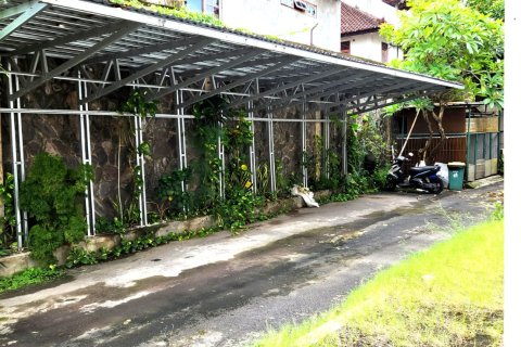 Коммерческая недвижимость с 3 спальнями в Кута, Бадунг,  (9472) 7