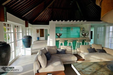 4 bedrooms Villa in Seminyak, Badung, (814) 17
