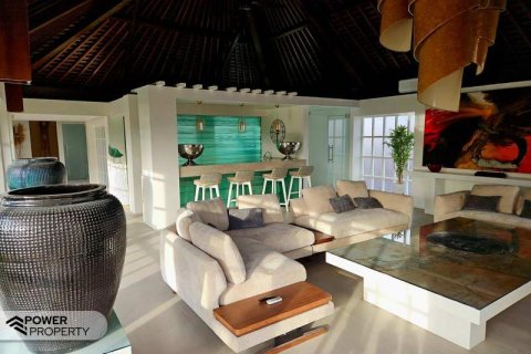 4 bedrooms Villa in Seminyak, Badung, (814) 19