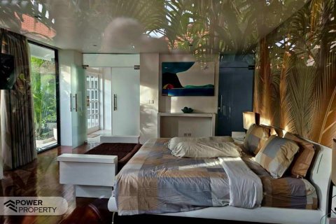 4 bedrooms Villa in Seminyak, Badung, (814) 13